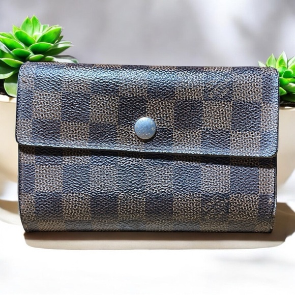 Louis Vuitton Damier Ebene Alexandra Wallet - Picture 1 of 15